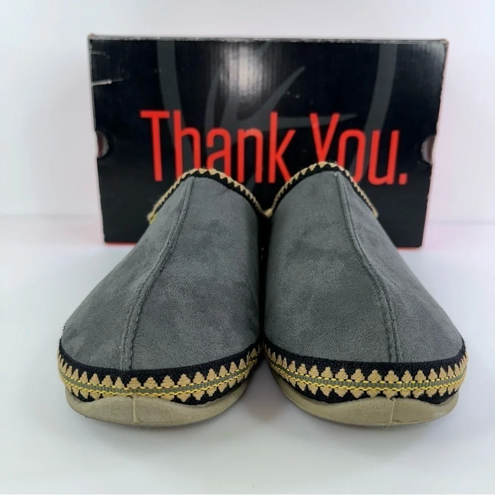 Deer Stags Men's Wherever Slipper Grey, Size 10M New